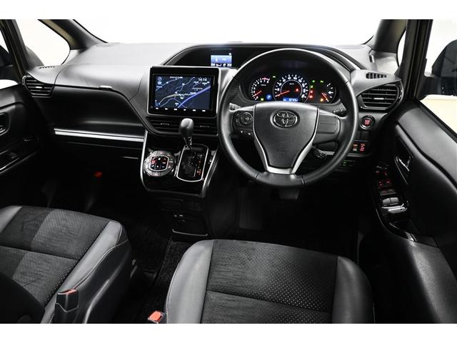 ヴォクシー ＺＳ　煌ＩＩＩ　衝突被害軽減システム　両側電動スライド　オートクルーズコントロール　ＬＥＤヘッドランプ　メモリーナビ　後席モニター　バックカメラ　ＥＴＣ　フルセグ　ミュージックプレイヤー接続可　ＤＶＤ再生　ＣＤ（4枚目）