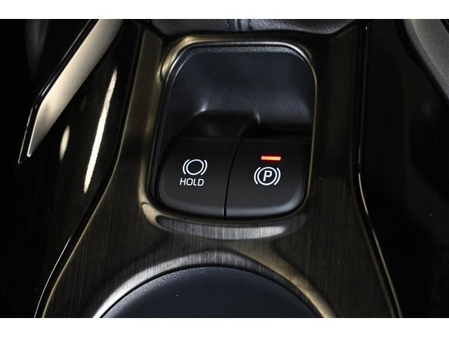 カローラクロス ハイブリッド　Ｚ　ハイブリッド　衝突被害軽減システム　オートクルーズコントロール　ＬＥＤヘッドランプ　１００Ｖ電源　メモリーナビ　バックカメラ　ＥＴＣ　ドラレコ　ミュージックプレイヤー接続可　アルミホイール　キーレス（14枚目）