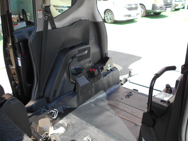 X ウェルキャブ X 車いす仕様車(タイプI)助手席側セカンドシート付(8枚目)