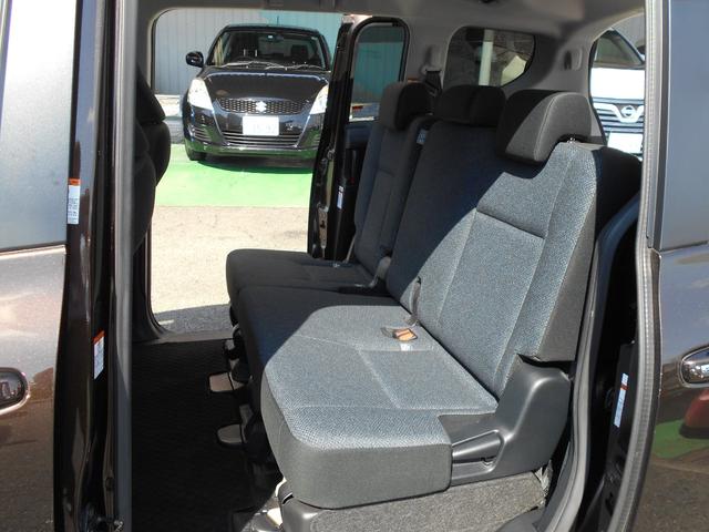 X ウェルキャブ X 車いす仕様車(タイプI)助手席側セカンドシート付(12枚目)