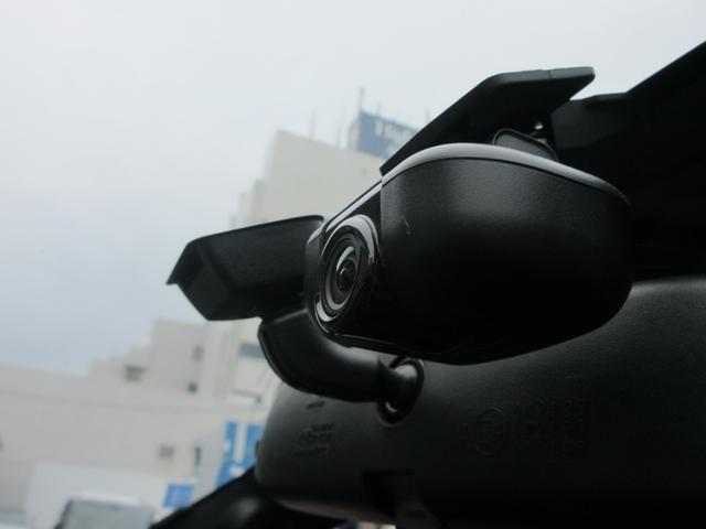 コペン エクスプレイ　Ｓ　ドライブレコーダー　ＥＴＣ　ＬＥＤヘッドランプ　スマートキー　シートヒーター　ＭＴ　盗難防止システム　ＡＢＳ　ＥＳＣ　ＵＳＢ　アルミホイール　衝突安全ボディ　エアコン　パワーステアリング（28枚目）