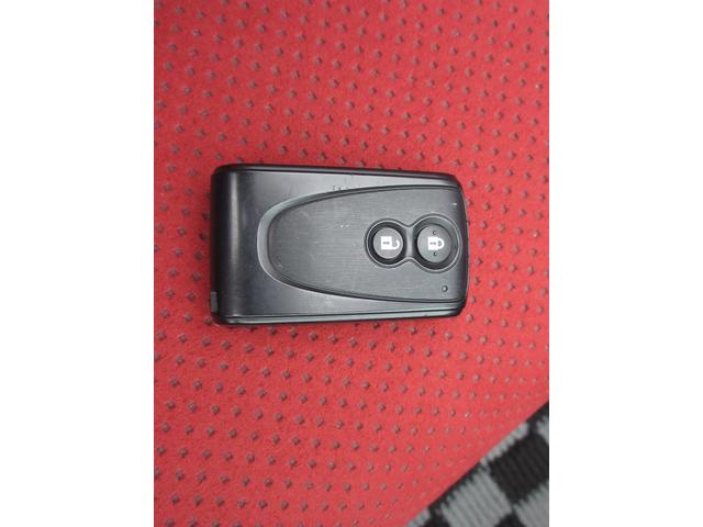 コペン エクスプレイ　Ｓ　ドライブレコーダー　ＥＴＣ　ＬＥＤヘッドランプ　スマートキー　シートヒーター　ＭＴ　盗難防止システム　ＡＢＳ　ＥＳＣ　ＵＳＢ　アルミホイール　衝突安全ボディ　エアコン　パワーステアリング（31枚目）