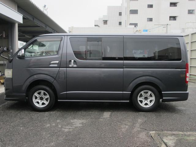ハイエースバン ロングスーパーＧＬ　４ＷＤ　ＥＴＣ　バックカメラ　ナビ　ＴＶ　両側スライドドア　オートライト　電動格納ミラー　ＡＴ　アルミホイール　ＣＤ　ＤＶＤ再生　ミュージックプレイヤー接続可　Ｂｌｕｅｔｏｏｔｈ　エアコン　パワーステアリング（17枚目）