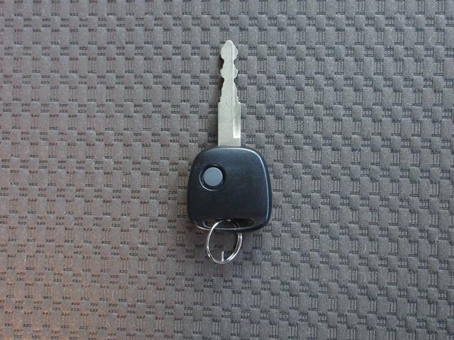 ＮＶ１００クリッパーバン ＧＸ　ＡＴ　衝突被害軽減システム　両側スライドドア　キーレスエントリー　アルミホイール　ＥＳＣ　エアコン　パワーステアリング　パワーウィンドウ（12枚目）