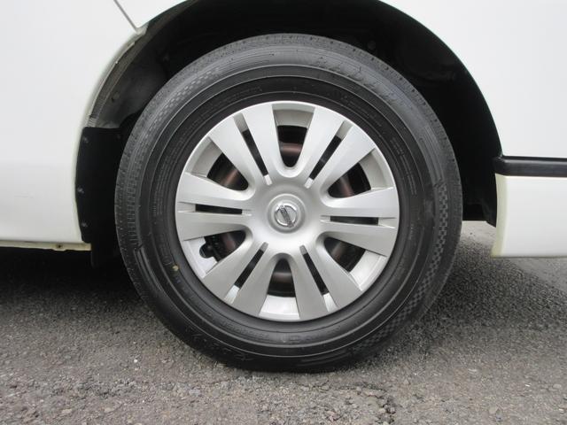 NV350キャラバンバン 福祉車輌 バックカメラ スライドドア 電動格納ミラー AT CD エアコン パワーウィンドウ 運転席エアバッグ 助手席エアバッグ(22枚目)