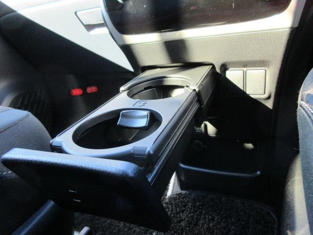 ヴォクシー ZS 煌II ETC バックカメラ TV クリアランスソナー オートクルーズコントロール レーンアシスト 衝突被害軽減システム 両側電動スライドドア オートマチックハイビーム オートライト LEDヘッドランプ(32枚目)