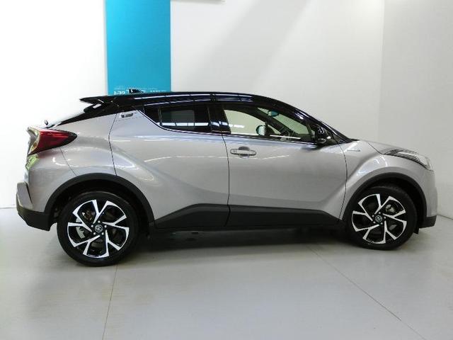 Ｃ－ＨＲ Ｇ　ハイブリッド　ワンオーナー　ハーフレザー　安全装備　衝突被害軽減システム　横滑り防止機能　ＡＢＳ　エアバッグ　オートクルーズコントロール　盗難防止装置　バックカメラ　ＥＴＣ　ＣＤ　スマートキー　記録簿（24枚目）