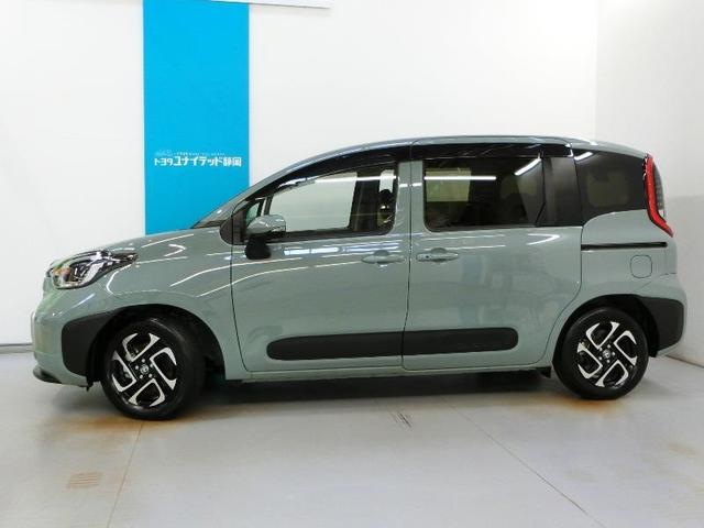 シエンタ ハイブリッドＺ　ハイブリッド　ワンオーナー　安全装備　衝突被害軽減システム　横滑り防止機能　ＡＢＳ　エアバッグ　オートクルーズコントロール　盗難防止装置　バックカメラ　ＥＴＣ　ドラレコ　ミュージックプレイヤー接続可（5枚目）