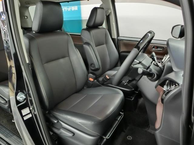 エスクァイア Ｇｉ　衝突被害軽減システム　横滑り防止機能　ＡＢＳ　エアバッグ　オートクルーズコントロール　盗難防止装置　アイドリングストップ　バックカメラ　ＥＴＣ　ドラレコ　ミュージックプレイヤー接続可　ＣＤ　キーレス（8枚目）