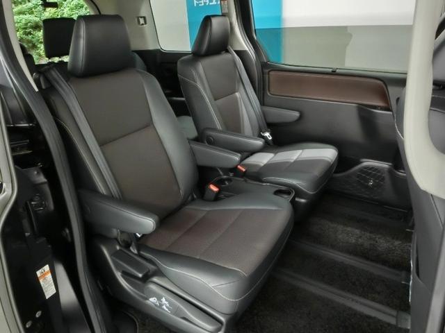 エスクァイア Ｇｉ　衝突被害軽減システム　横滑り防止機能　ＡＢＳ　エアバッグ　オートクルーズコントロール　盗難防止装置　アイドリングストップ　バックカメラ　ＥＴＣ　ドラレコ　ミュージックプレイヤー接続可　ＣＤ　キーレス（9枚目）