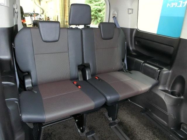 エスクァイア Ｇｉ　衝突被害軽減システム　横滑り防止機能　ＡＢＳ　エアバッグ　オートクルーズコントロール　盗難防止装置　アイドリングストップ　バックカメラ　ＥＴＣ　ドラレコ　ミュージックプレイヤー接続可　ＣＤ　キーレス（10枚目）