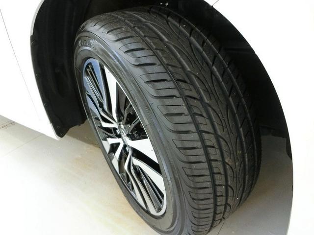 アルファード 2.5S Cパッケージ ワンオーナー サンルーフ 電動シート 安全装備 衝突被害軽減システム 横滑り防止機能 ABS エアバッグ オートクルーズコントロール 盗難防止装置 TV バックカメラ 後席モニター ETC CD(12枚目)