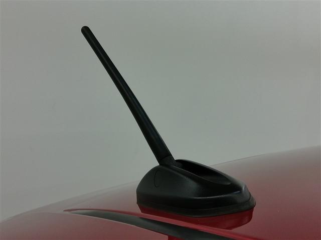 パッソ モーダ　Ｓ　ワンオーナー　衝突被害軽減システム　横滑り防止機能　ＡＢＳ　エアバッグ　盗難防止装置　アイドリングストップ　バックカメラ　ＥＴＣ　ミュージックプレイヤー接続可　ＣＤ　スマートキー　キーレス　フル装備（8枚目）