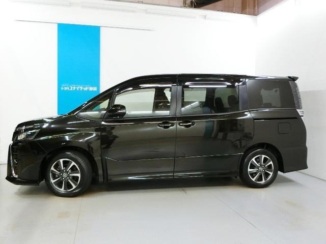 ヴォクシー ＺＳ　ワンオーナー　衝突被害軽減システム　横滑り防止機能　ＡＢＳ　エアバッグ　オートクルーズコントロール　盗難防止装置　アイドリングストップ　バックカメラ　後席モニター　ＥＴＣ　ドラレコ　ＣＤ　スマートキー（3枚目）