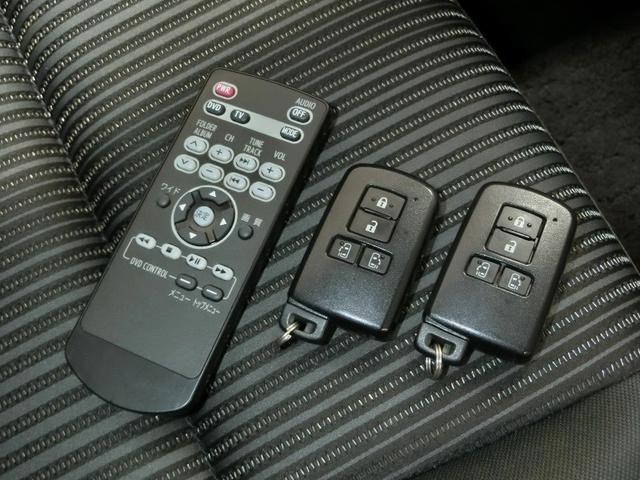 ヴォクシー ＺＳ　ワンオーナー　衝突被害軽減システム　横滑り防止機能　ＡＢＳ　エアバッグ　オートクルーズコントロール　盗難防止装置　アイドリングストップ　バックカメラ　後席モニター　ＥＴＣ　ドラレコ　ＣＤ　スマートキー（36枚目）