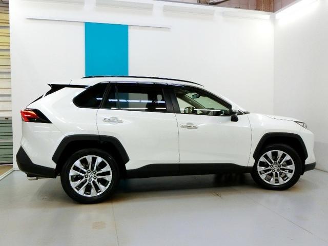 RAV4 G Zパッケージ ワンオーナー 4WD 電動シート 安全装備 衝突被害軽減システム 横滑り防止機能 ABS エアバッグ オートクルーズコントロール 盗難防止装置 バックカメラ ETC ドラレコ スマートキー キーレス(4枚目)
