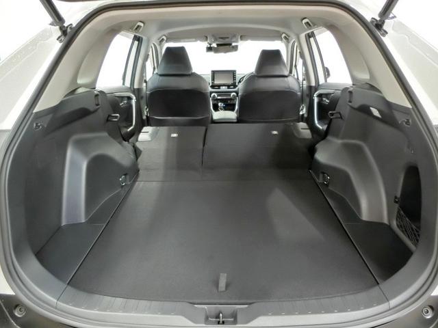 RAV4 G Zパッケージ ワンオーナー 4WD 電動シート 安全装備 衝突被害軽減システム 横滑り防止機能 ABS エアバッグ オートクルーズコントロール 盗難防止装置 バックカメラ ETC ドラレコ スマートキー キーレス(17枚目)