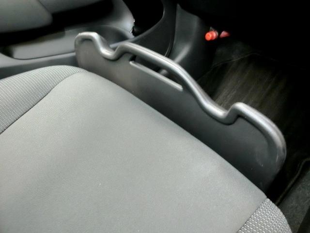 アクア Ｇ　ハイブリッド　ワンオーナー　展示・試乗車　安全装備　衝突被害軽減システム　横滑り防止機能　ＡＢＳ　エアバッグ　オートクルーズコントロール　盗難防止装置　バックカメラ　ＥＴＣ　ドラレコ　スマートキー（34枚目）