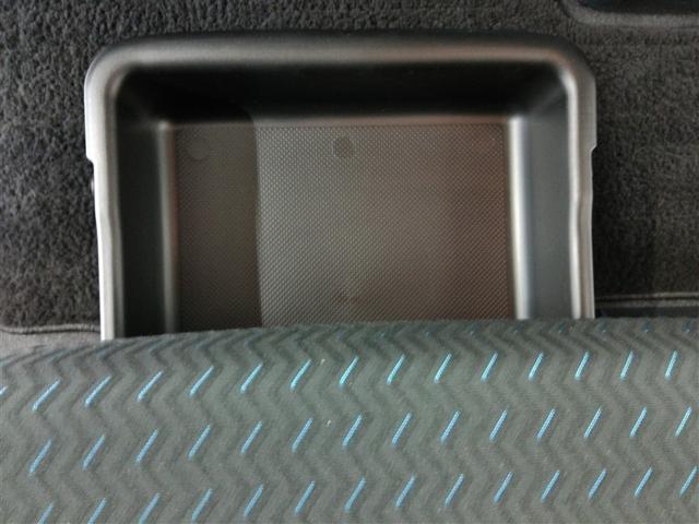 ルーミー カスタムＧ　ワンオーナー　衝突被害軽減システム　横滑り防止機能　ＡＢＳ　エアバッグ　オートクルーズコントロール　盗難防止装置　アイドリングストップ　バックカメラ　ＥＴＣ　ドラレコ　ミュージックプレイヤー接続可（12枚目）