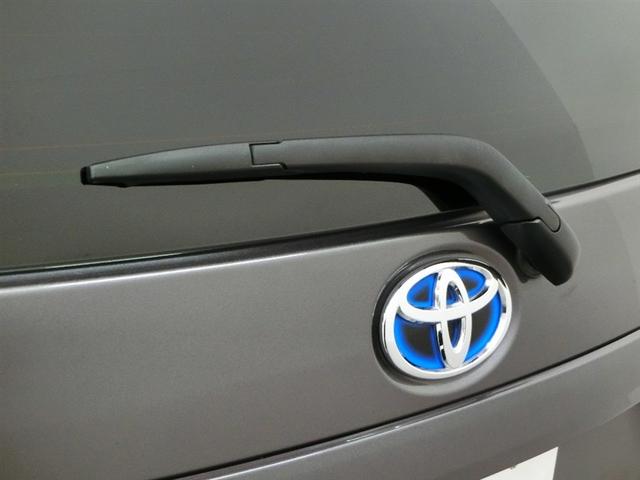 アクア Ｓ　ハイブリッド　衝突被害軽減システム　横滑り防止機能　ＡＢＳ　エアバッグ　盗難防止装置　バックカメラ　ＥＴＣ　ドラレコ　ミュージックプレイヤー接続可　ＣＤ　スマートキー　キーレス　フル装備　オートマ（16枚目）