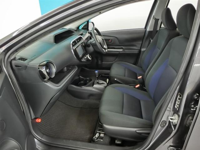 アクア Ｓ　ハイブリッド　衝突被害軽減システム　横滑り防止機能　ＡＢＳ　エアバッグ　盗難防止装置　バックカメラ　ＥＴＣ　ドラレコ　ミュージックプレイヤー接続可　ＣＤ　スマートキー　キーレス　フル装備　オートマ（25枚目）