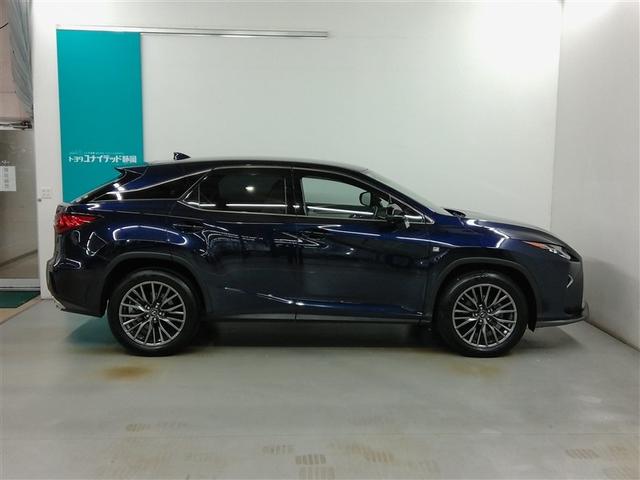 ＲＸ ＲＸ３００　Ｆスポーツ　ワンオーナー　４ＷＤ　革シート　電動シート　安全装備　衝突被害軽減システム　横滑り防止機能　ＡＢＳ　エアバッグ　オートクルーズコントロール　盗難防止装置　アイドリングストップ　バックカメラ　ＥＴＣ（3枚目）