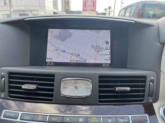 フーガ ３７０ＧＴ　ＥＴＣ　クリアランスソナー　レーンアシスト　オートクルーズコントロール　衝突被害軽減システム　全周囲カメラ　ナビ　アルミホイール　オートライト　ＬＥＤヘッドランプ　ＡＴ　シートエアコン　スマートキー（4枚目）