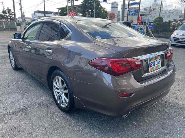 フーガ ３７０ＧＴ　ＥＴＣ　クリアランスソナー　レーンアシスト　オートクルーズコントロール　衝突被害軽減システム　全周囲カメラ　ナビ　アルミホイール　オートライト　ＬＥＤヘッドランプ　ＡＴ　シートエアコン　スマートキー（16枚目）