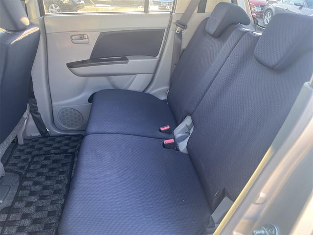 ＡＺワゴン ＸＧ　キーレスエントリー　電動格納ミラー　ベンチシート　ＡＴ　盗難防止システム　ＡＢＳ　ＣＤ　衝突安全ボディ　エアコン　パワーステアリング　パワーウィンドウ（8枚目）