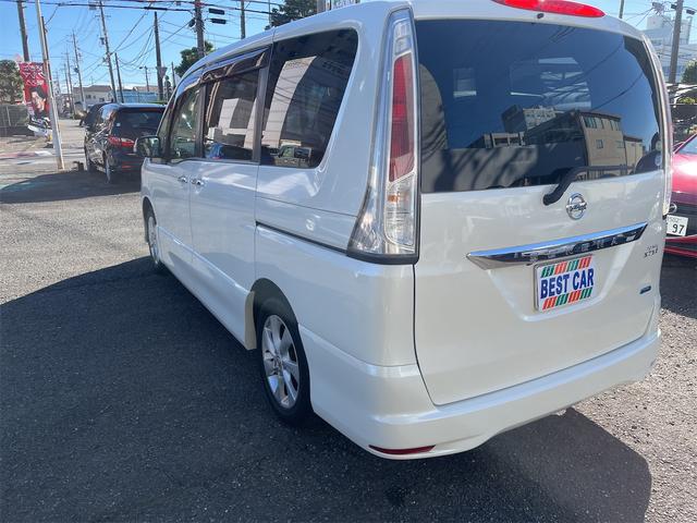 セレナ ハイウェイスター バックカメラ オートクルーズコントロール 両側電動スライドドア スマートキー 電動格納ミラー 後席モニター 3列シート CVT アルミホイール 盗難防止システム 衝突安全ボディ ABS ESC(12枚目)