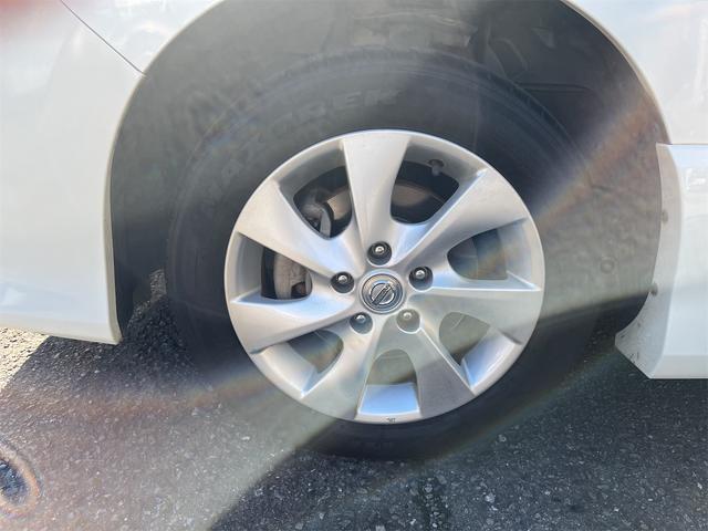 セレナ ハイウェイスター バックカメラ オートクルーズコントロール 両側電動スライドドア スマートキー 電動格納ミラー 後席モニター 3列シート CVT アルミホイール 盗難防止システム 衝突安全ボディ ABS ESC(14枚目)