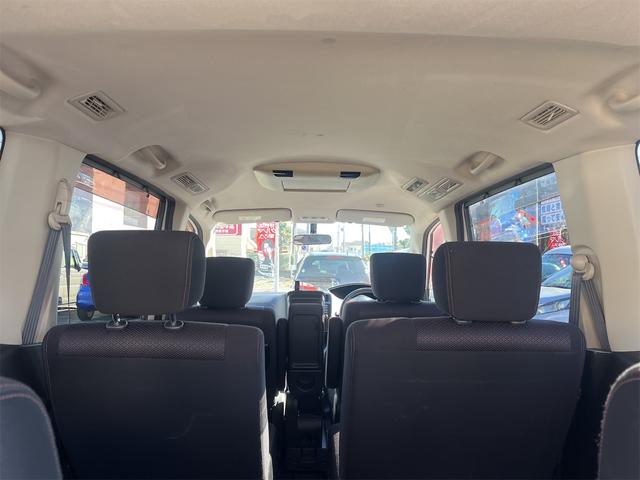 セレナ ハイウェイスター バックカメラ オートクルーズコントロール 両側電動スライドドア スマートキー 電動格納ミラー 後席モニター 3列シート CVT アルミホイール 盗難防止システム 衝突安全ボディ ABS ESC(20枚目)