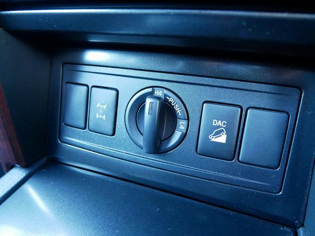 ランドクルーザープラド TX Lパッケージ メーカーナビ フェンダーミラーレス 寒冷地仕様 ETC2.0 クリアランスソナー 1オーナー 禁煙車 LEDヘッドライト ルーフレール 社外17インチアルミ 3列シート(24枚目)