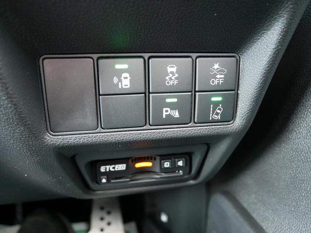 ステップワゴンスパーダ ｅ：ＨＥＶスパーダ　Ｇ・ＥＸ　ホンダセンシング　ｅ：ＨＥＶ　ホンダセンシング　９インチナビ　バックカメラ　両側電動スライドドア　シートヒーター　ＥＴＣ２．０　わくわくゲート　７人乗　スマ－トキ－（10枚目）