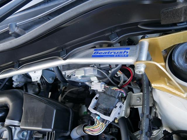 フォレスター 2.0i-L シートヒータ フルタイム4WD LED Aライト オートエアコン 衝突安全ボディ 横滑り防止装置 アイドリングストップ エアバッグ USB 盗難防止システム クルコン(5枚目)