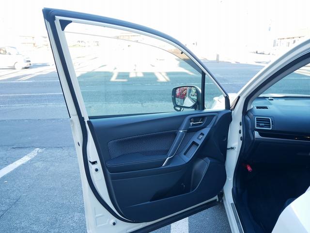 フォレスター 2.0i-L シートヒータ フルタイム4WD LED Aライト オートエアコン 衝突安全ボディ 横滑り防止装置 アイドリングストップ エアバッグ USB 盗難防止システム クルコン(34枚目)