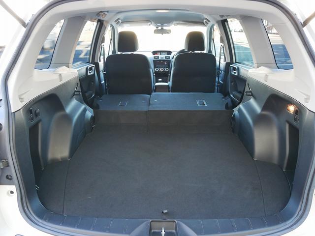 フォレスター 2.0i-L シートヒータ フルタイム4WD LED Aライト オートエアコン 衝突安全ボディ 横滑り防止装置 アイドリングストップ エアバッグ USB 盗難防止システム クルコン(39枚目)