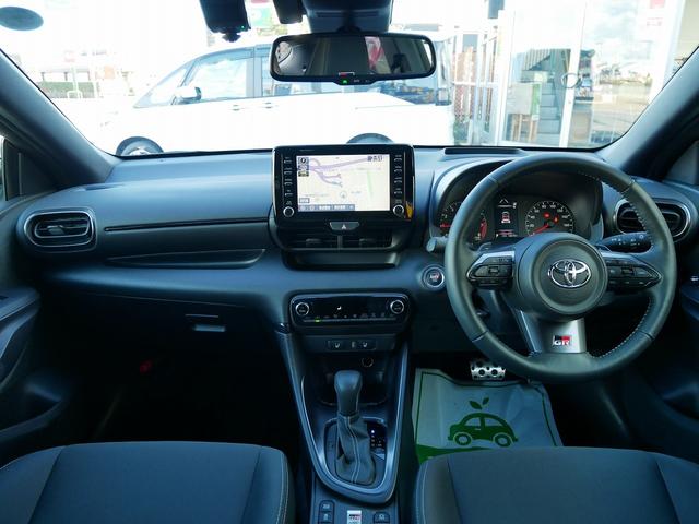 ＧＲヤリス ＲＳ　ＲＳ（４名）　純正ナビ　ＥＴＣ（3枚目）