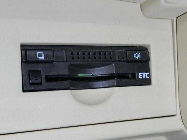 S Cパッケージ 純正地デジHDDナビ バックカメラ LEDヘッドライト カーテンエアバッグ 横滑り防止機構 純正16インチアルミホイール ETC クルーズコントロール スマートキー ワンオーナー 禁煙車(12枚目)