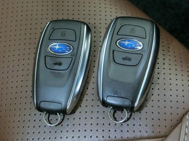 フォレスター アドバンス ハイブリッド ワンオーナー 4WD 革シート 電動シート 安全装備 衝突被害軽減システム 横滑り防止機能 ABS エアバッグ オートクルーズコントロール 盗難防止装置 バックカメラ ETC ドラレコ(14枚目)