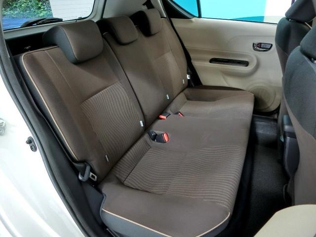 アクア G ハイブリッド 横滑り防止機能 ABS エアバッグ 盗難防止装置 バックカメラ ETC ドラレコ ミュージックプレイヤー接続可 CD スマートキー キーレス フル装備 アルミホイール オートマ(9枚目)