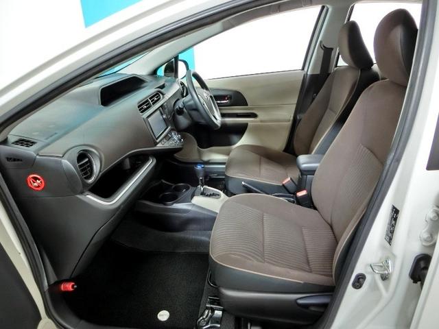 アクア G ハイブリッド 横滑り防止機能 ABS エアバッグ 盗難防止装置 バックカメラ ETC ドラレコ ミュージックプレイヤー接続可 CD スマートキー キーレス フル装備 アルミホイール オートマ(25枚目)