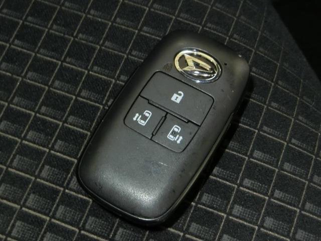 タント カスタムＸセレクション　安全装備　衝突被害軽減システム　横滑り防止機能　ＡＢＳ　エアバッグ　盗難防止装置　アイドリングストップ　バックカメラ　ドラレコ　ミュージックプレイヤー接続可　ＣＤ　スマートキー　キーレス　フル装備（16枚目）