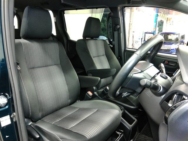 ノア ハイブリッドＳｉ　ハイブリッド　ワンオーナー　衝突被害軽減システム　横滑り防止機能　ＡＢＳ　エアバッグ　オートクルーズコントロール　盗難防止装置　バックカメラ　後席モニター　ＥＴＣ　ドラレコ　ＣＤ　スマートキー（11枚目）