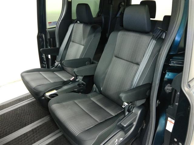 ノア ハイブリッドＳｉ　ハイブリッド　ワンオーナー　衝突被害軽減システム　横滑り防止機能　ＡＢＳ　エアバッグ　オートクルーズコントロール　盗難防止装置　バックカメラ　後席モニター　ＥＴＣ　ドラレコ　ＣＤ　スマートキー（16枚目）