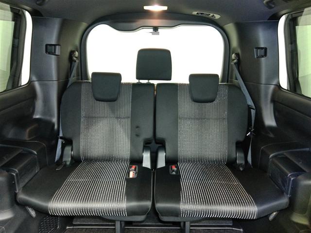 ノア ハイブリッドＳｉ　ハイブリッド　ワンオーナー　衝突被害軽減システム　横滑り防止機能　ＡＢＳ　エアバッグ　オートクルーズコントロール　盗難防止装置　バックカメラ　後席モニター　ＥＴＣ　ドラレコ　ＣＤ　スマートキー（18枚目）