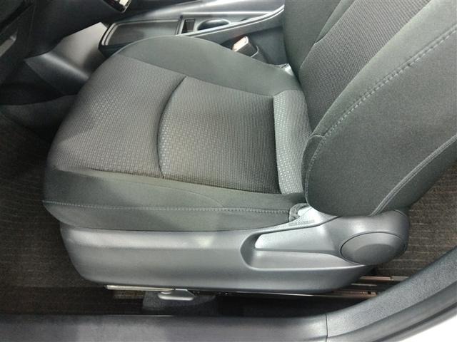 プリウス S ハイブリッド 安全装備 衝突被害軽減システム 横滑り防止機能 ABS エアバッグ オートクルーズコントロール 盗難防止装置 バックカメラ ETC ドラレコ ミュージックプレイヤー接続可 CD キーレス(15枚目)