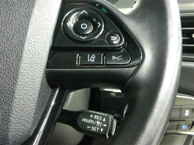 プリウス S ハイブリッド 安全装備 衝突被害軽減システム 横滑り防止機能 ABS エアバッグ オートクルーズコントロール 盗難防止装置 バックカメラ ETC ドラレコ ミュージックプレイヤー接続可 CD キーレス(35枚目)