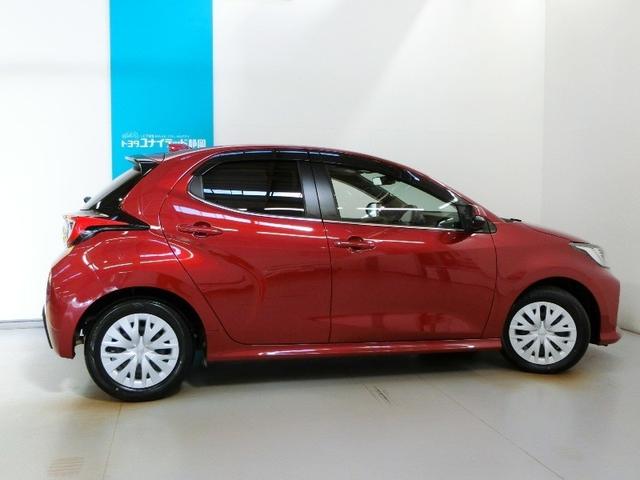 ヤリス Ｚ　安全装備　衝突被害軽減システム　横滑り防止機能　ＡＢＳ　エアバッグ　オートクルーズコントロール　盗難防止装置　ナビ　バックカメラ　ＥＴＣ　ドラレコ　ミュージックプレイヤー接続可　スマートキー　キーレス（3枚目）