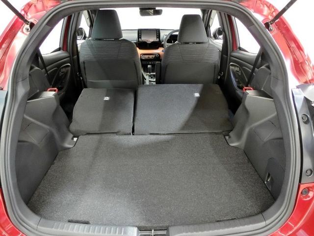 ヤリス Ｚ　安全装備　衝突被害軽減システム　横滑り防止機能　ＡＢＳ　エアバッグ　オートクルーズコントロール　盗難防止装置　ナビ　バックカメラ　ＥＴＣ　ドラレコ　ミュージックプレイヤー接続可　スマートキー　キーレス（16枚目）